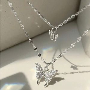NWT Rhinestone Butterfly Pendant Layered Necklace 🦋